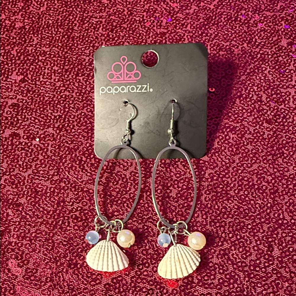 Paparazzi Silver Oval Shell Earrings
